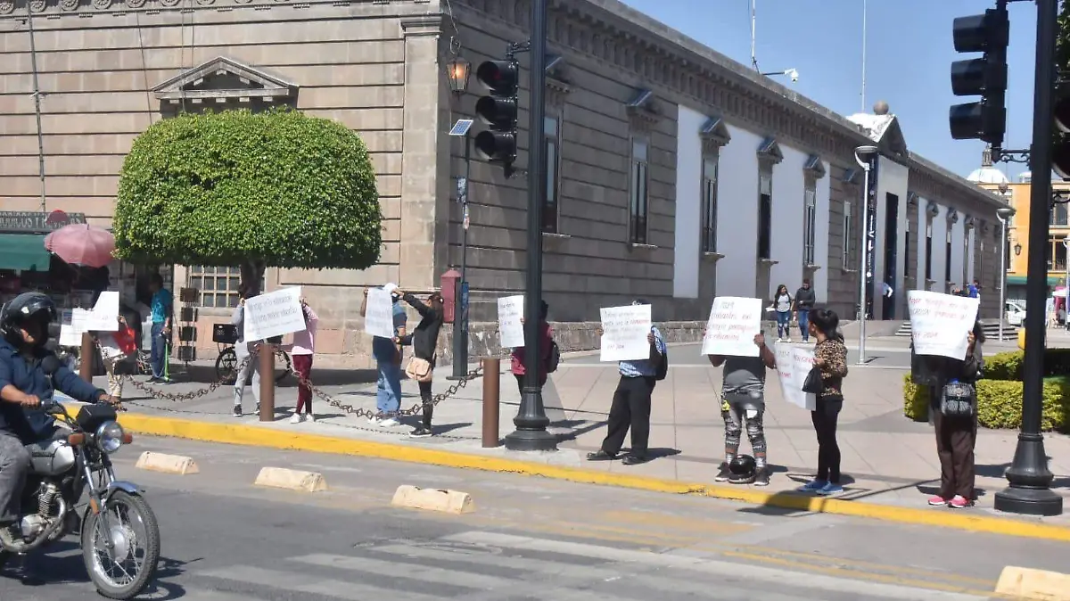 b5f77393-0b8a-42c9-b194-40b7c077f188