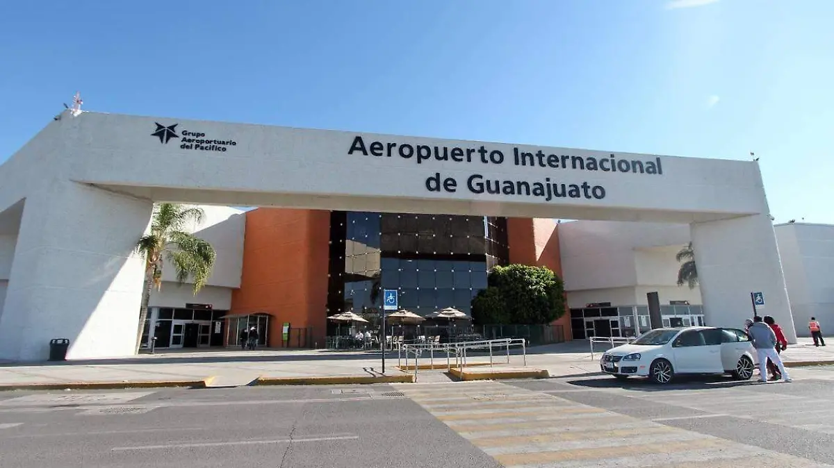 AEROPUERTO (2)