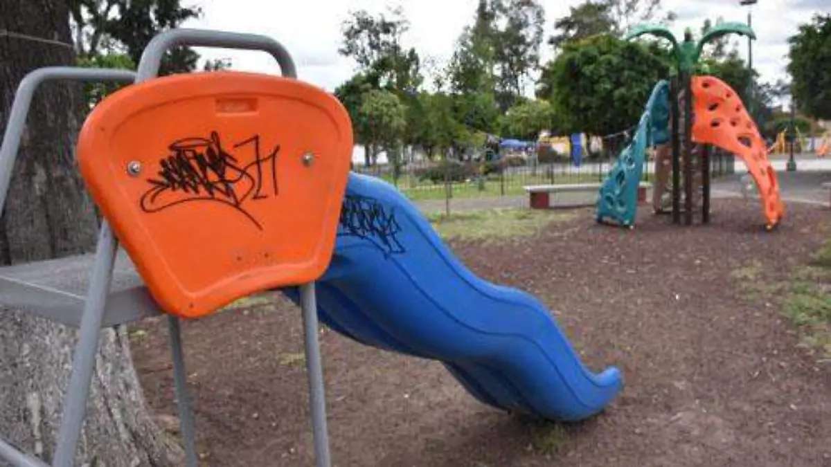 VANDALISMO EN PARQUES OK