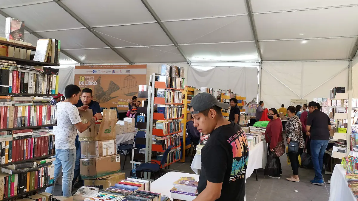 FERIA DEL LIBRO (10)