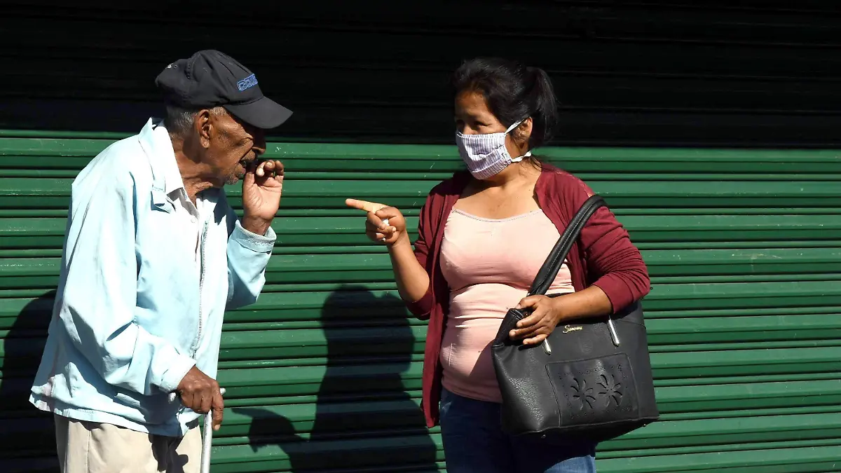 PERSONAS DE LA TERCER EDAD (3)