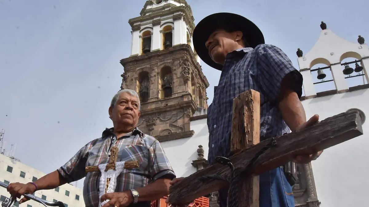  Día-de-la-Santa-Cruz (13)
