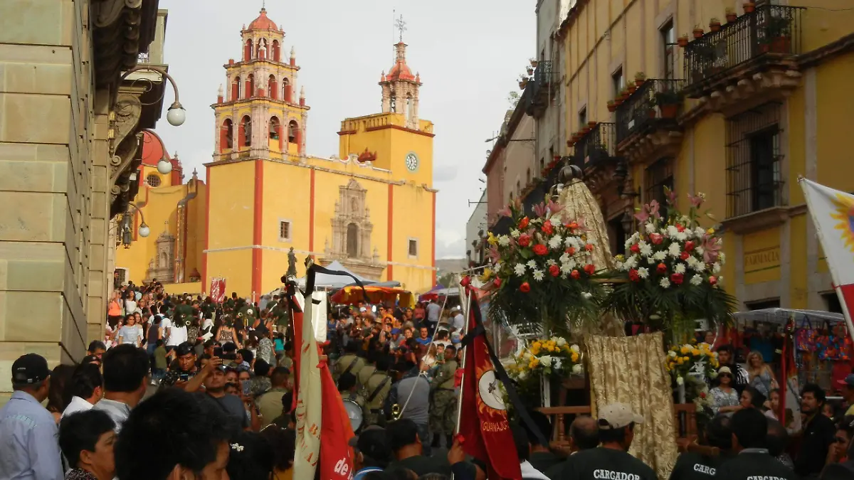 Guanajuato alistan peregrinaciones en le mes mariano-Fotos Crescencio Torres (5)