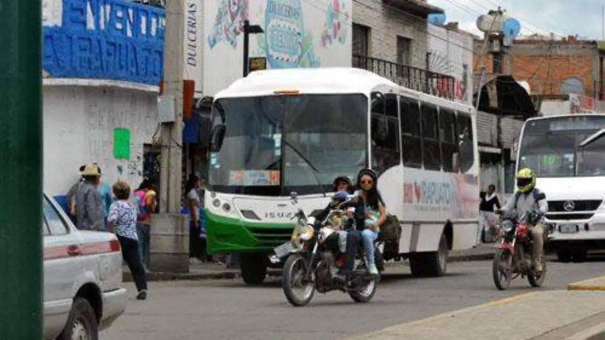 TRANSPORTE PUBLICO (3)