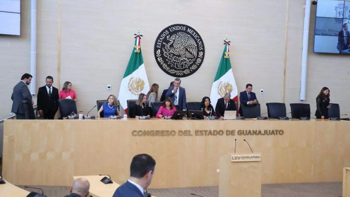 RESPETO A DIVISION DE PODERES OFRECE EL GOBERNADOR DEL ESTADO (2)