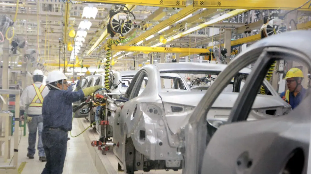 TREN Y SECTOR AUTOMOTRIZ (2)