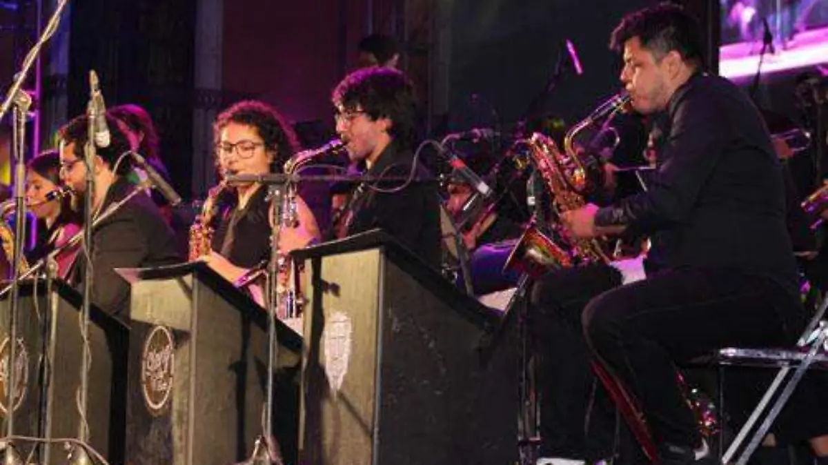 SLANG BIG  BAND OK