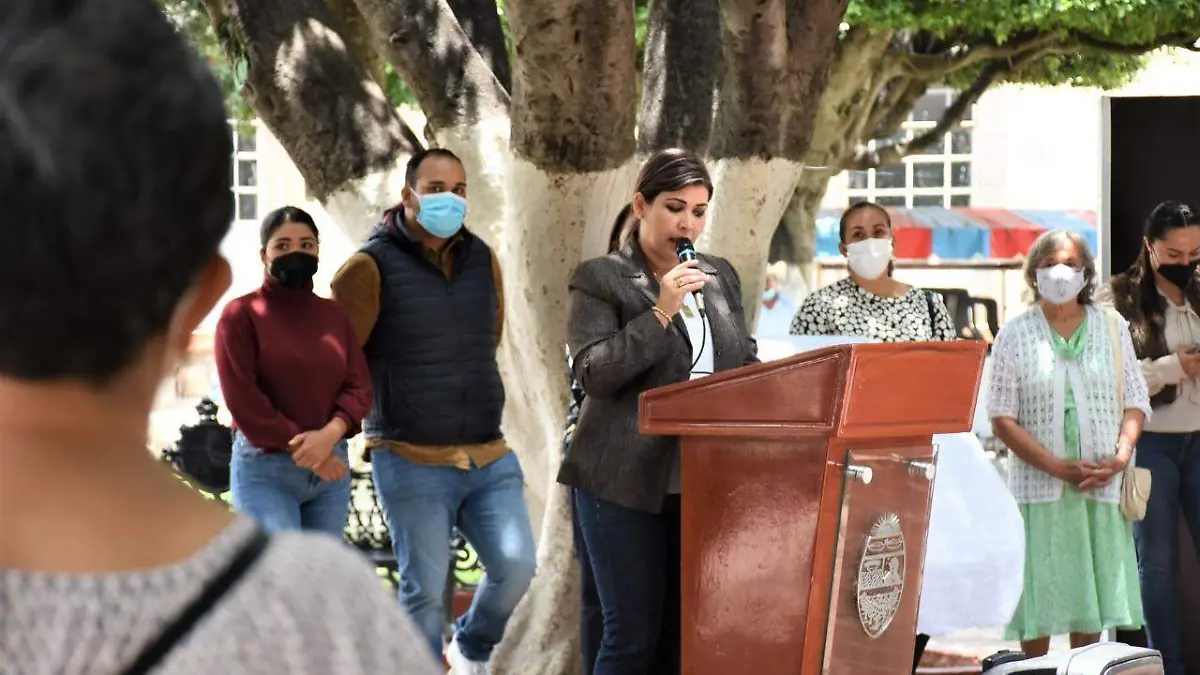 f0568a6f-1d96-41fc-9927-311d93a4a439