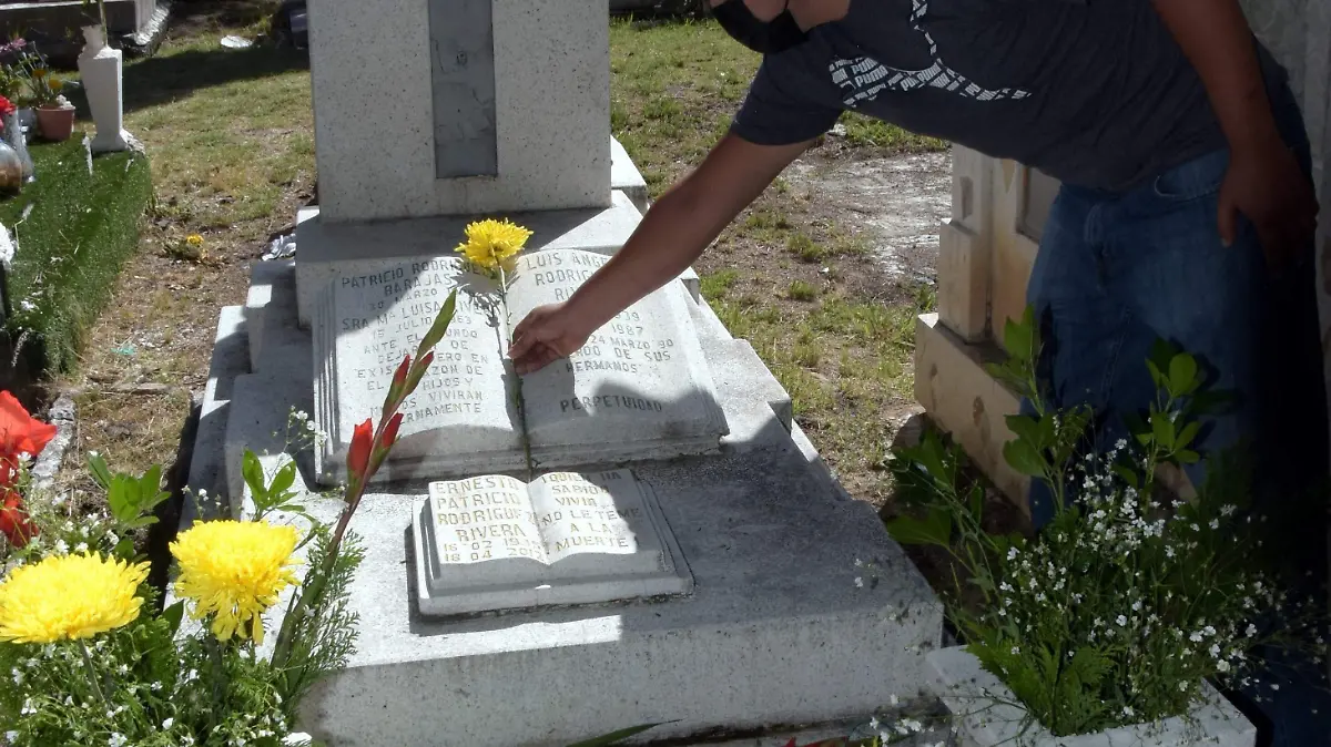 PANTEON-DIA-2-23-JPG