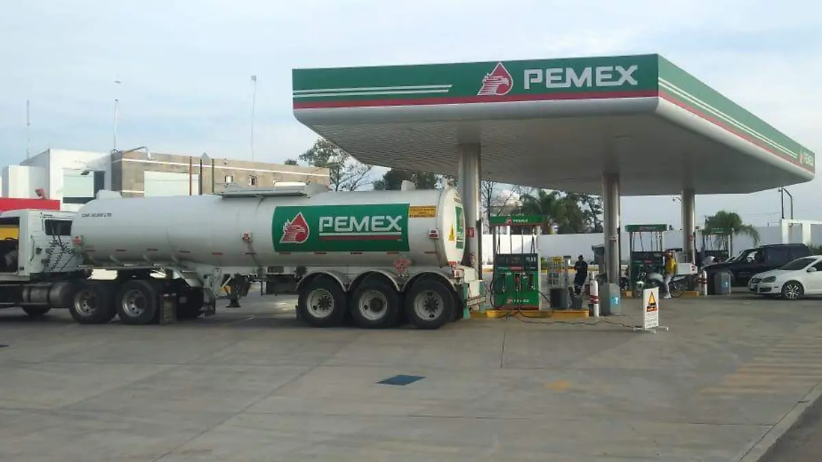 GASOLINERA 1