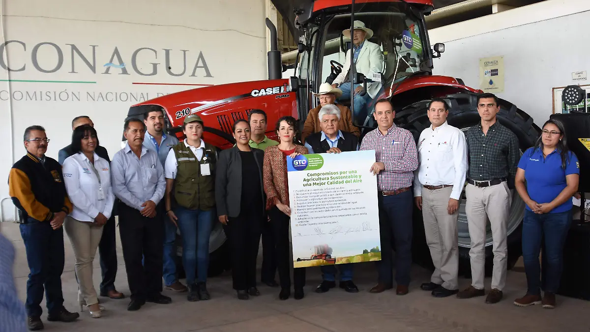 CENTRO DE MAQUINARIA AGRICOLA (4)