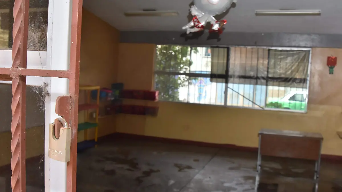 LIMPIEZA EN ESCUELAS (3) FOCO GRAF.