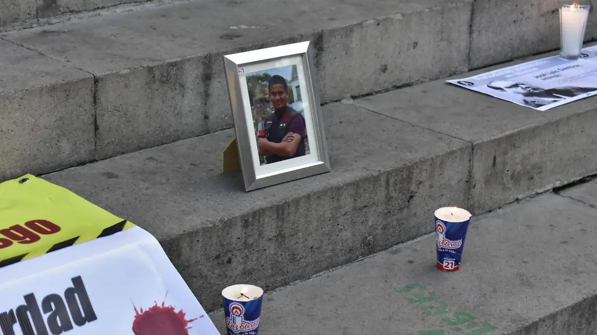 Las-protestas-de-los-periodistas-1-okokok