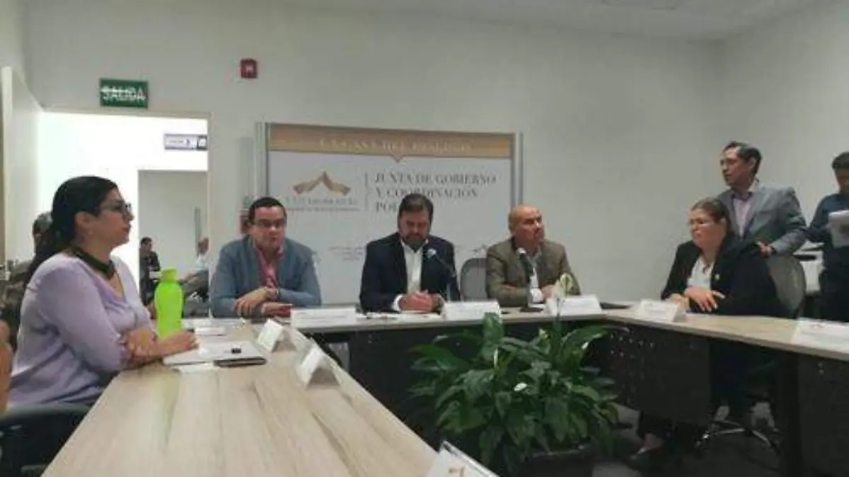 b770112d-679b-438e-85be-30dd45089d90