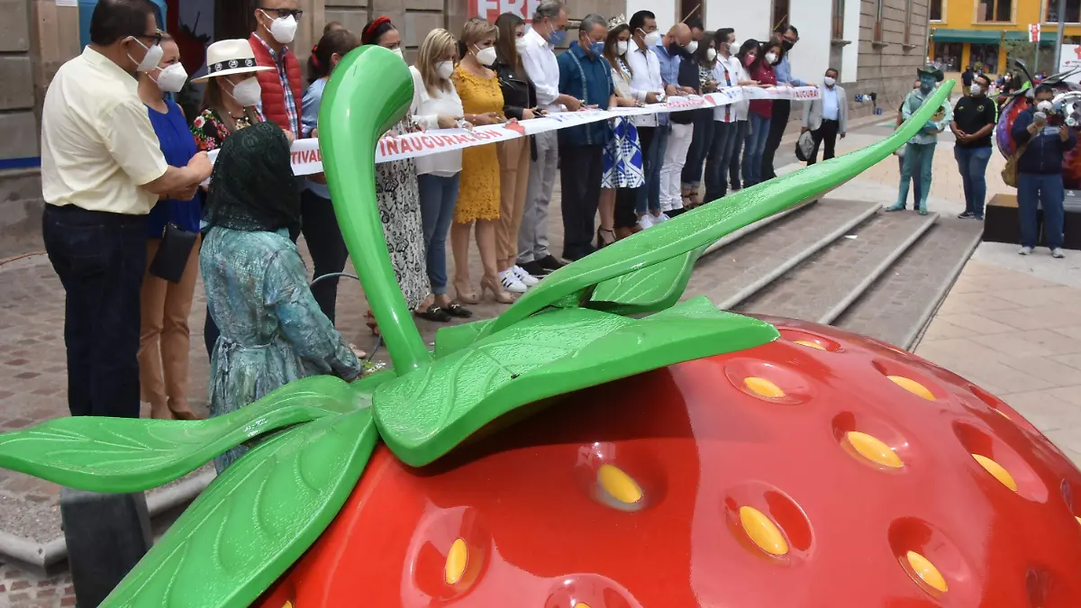 Inauguran-el-Festival-de-la-Fresa-2021 Ok