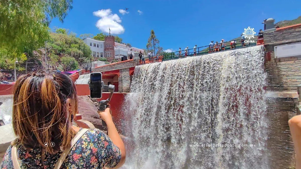 El-Gobernador-Estuvo-Presente-1-okokok