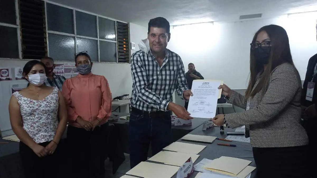 8fc0430d-d45c-4c7c-b11e-1bf453eeb3fe