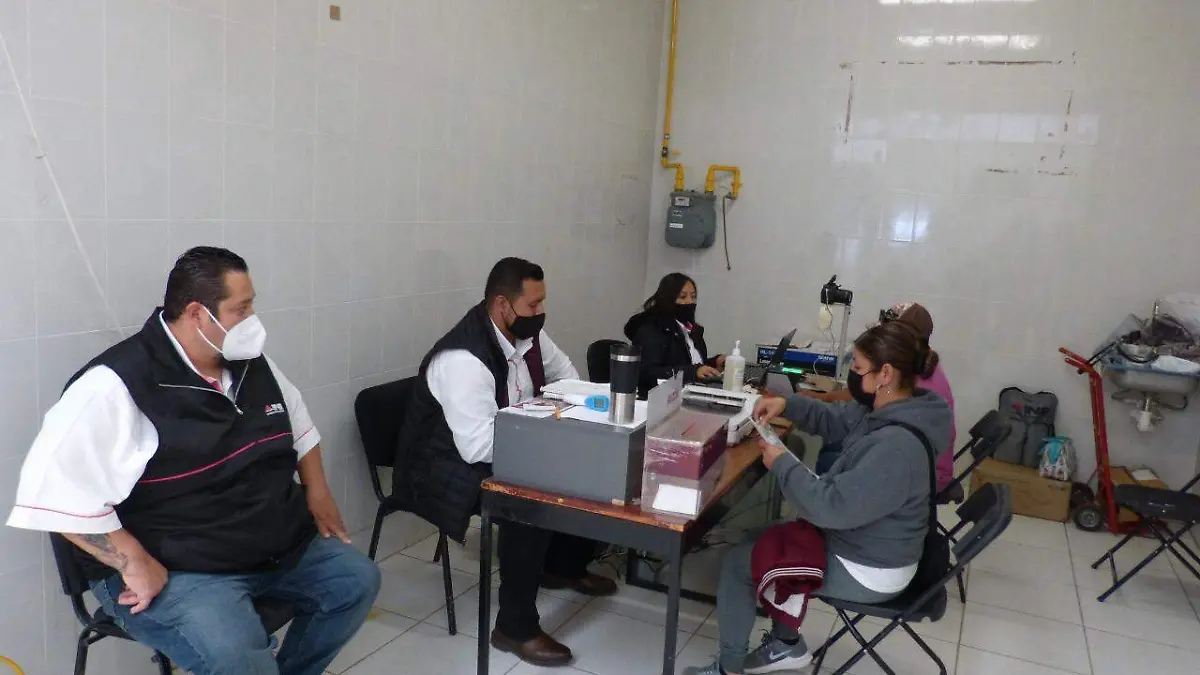 8c14d0ee-e519-40c3-bfbf-cc9de29820d8