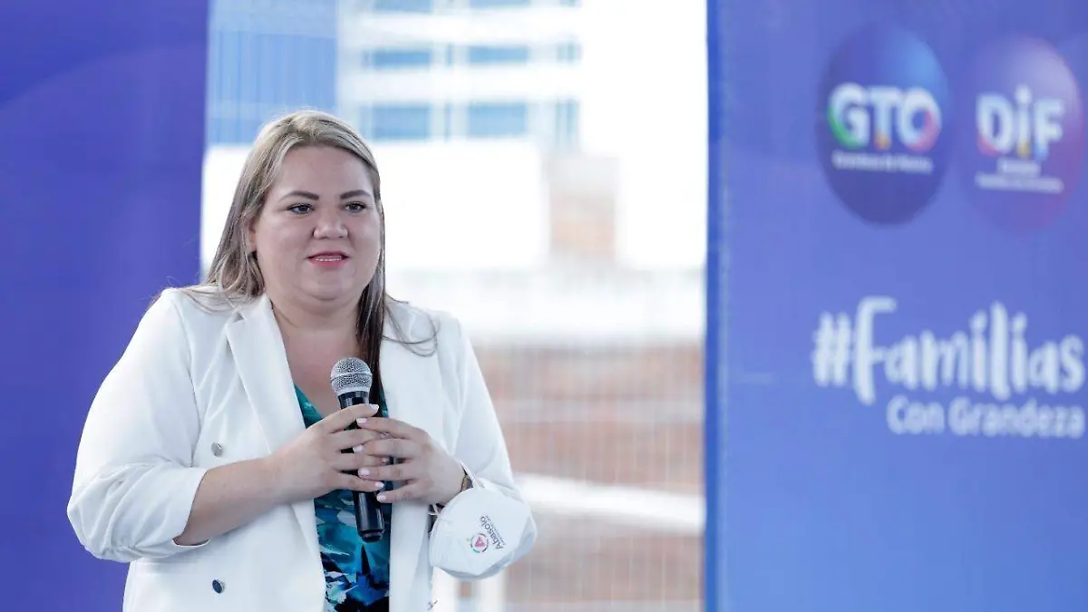 f8f00f8f-d54c-4459-bdc2-e8fad2c79b04