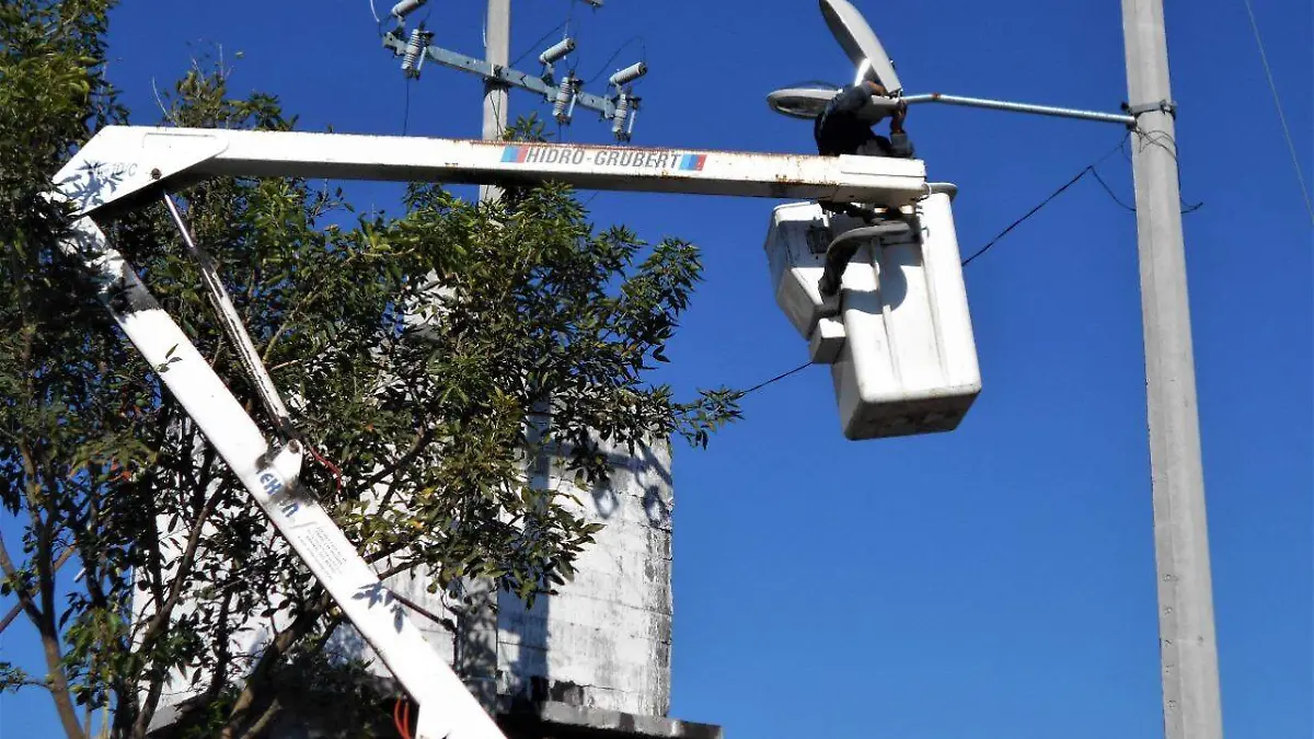 3afe5fc8-baa8-42aa-8376-3d7eccb50757