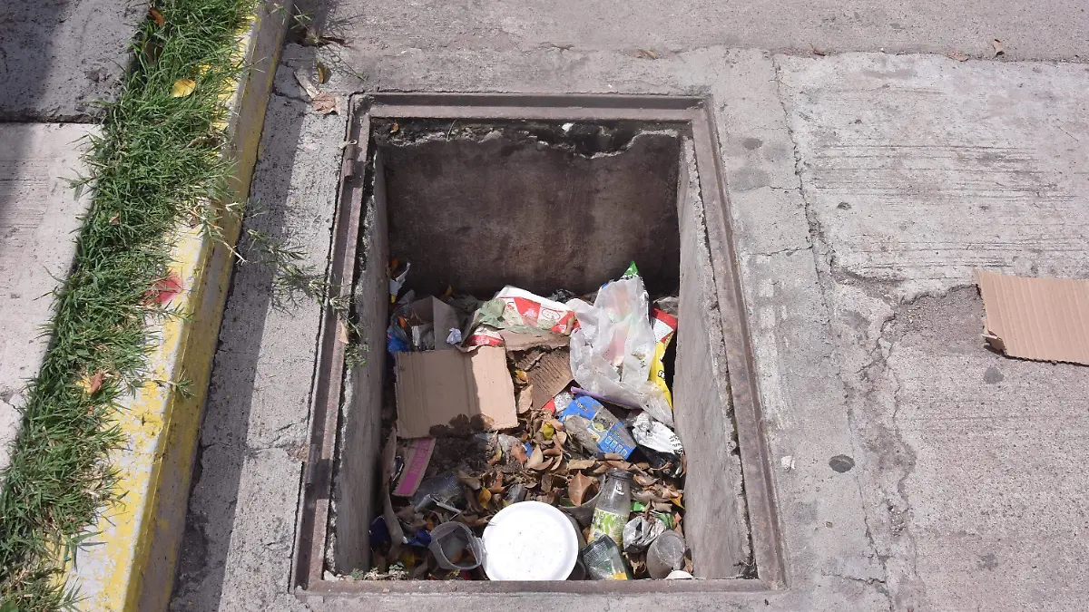 robo de alcantarillas (1)