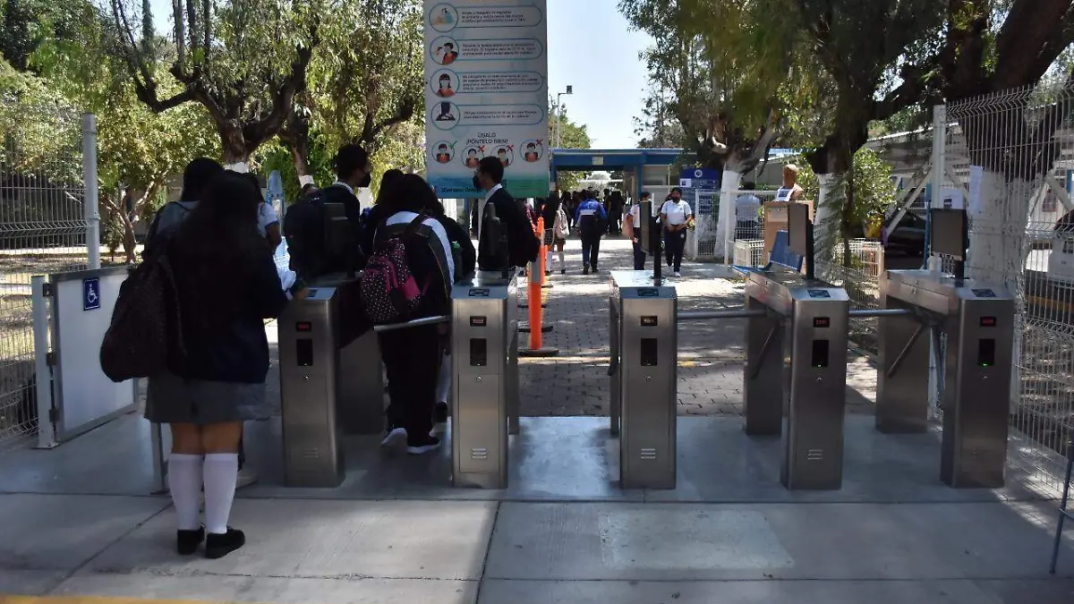 bfbd3a09-4b6b-4e73-8cee-9adba890bf79