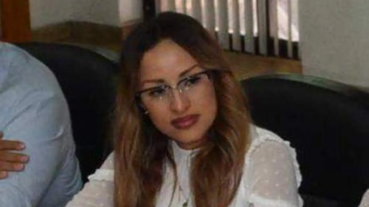 a8554200-27e3-4dfb-82d2-f82a36712718