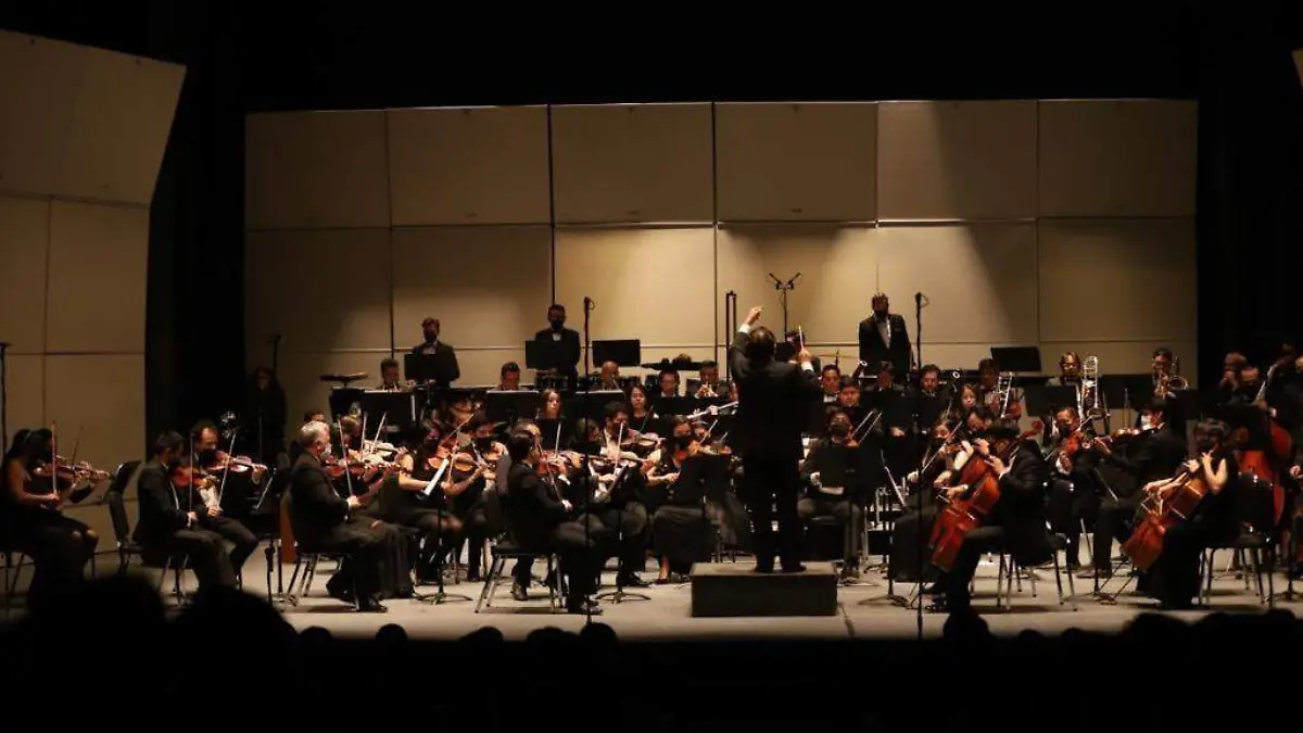 Cancela-Orquesta-Sinfónica-concierto (2)