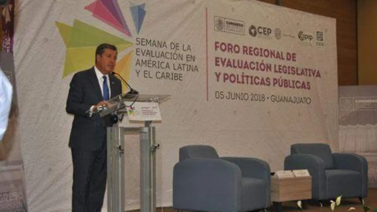GOBERNADOR OK
