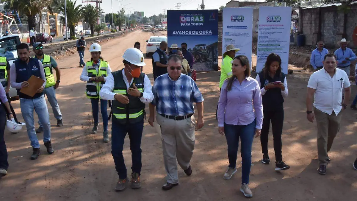 Supervisan-obra-de-bulevar-Solidaridad  (2)