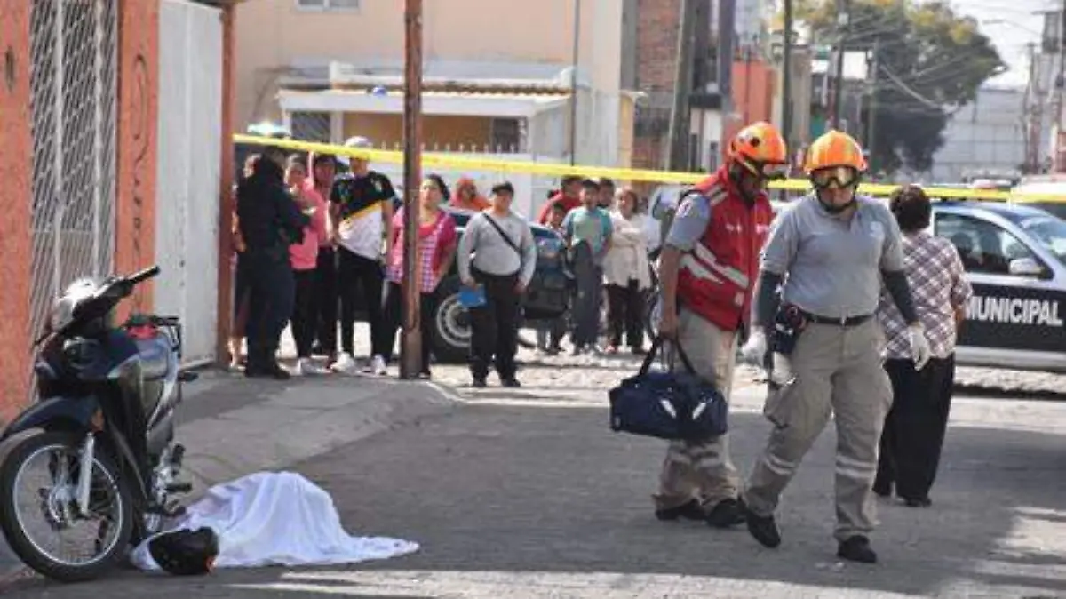 DISMINUYEN ROBOS (2)