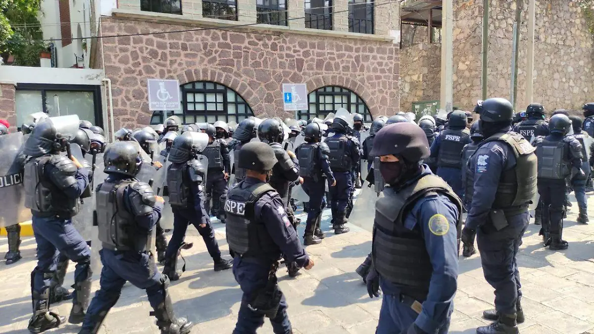 c0f75b7c-b3b1-4098-98f6-2df22df3f84b