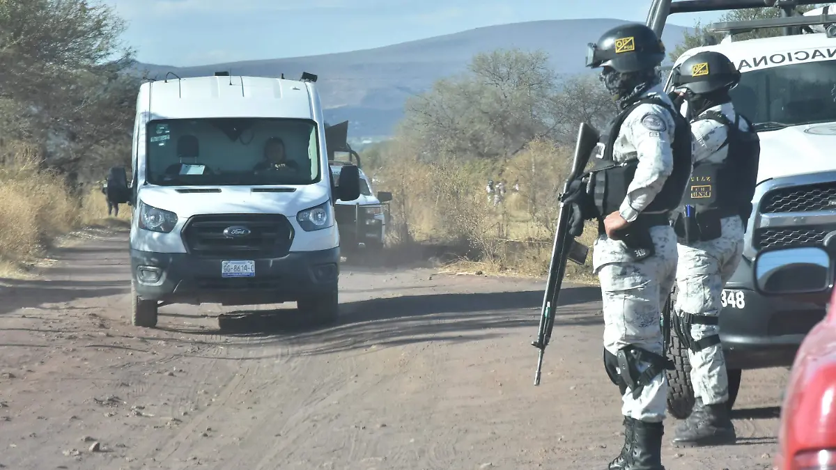 LORENA Y NO HAY TERRRENO PARA GN.