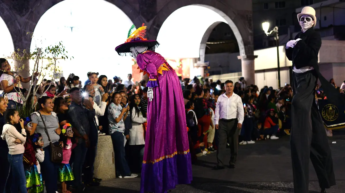 DESFILE DE CATRINAS (2)