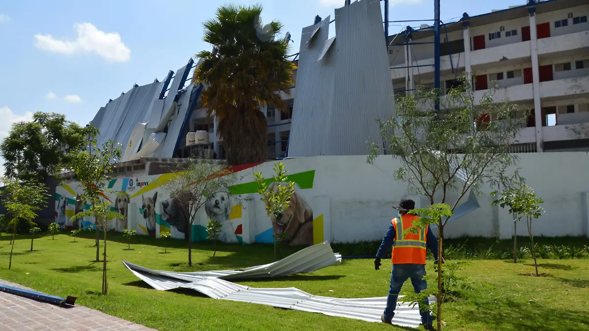 DAÑOS-A-ESTRUCTURA-ESTADIO-(7)-