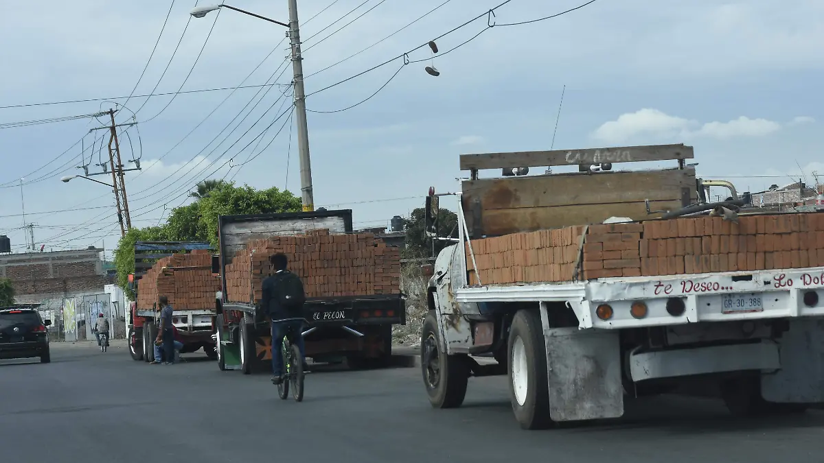 MATERIAL DE CONSTRUCCION (2)