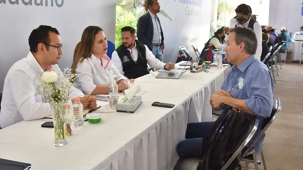 A-través-del-conocimiento