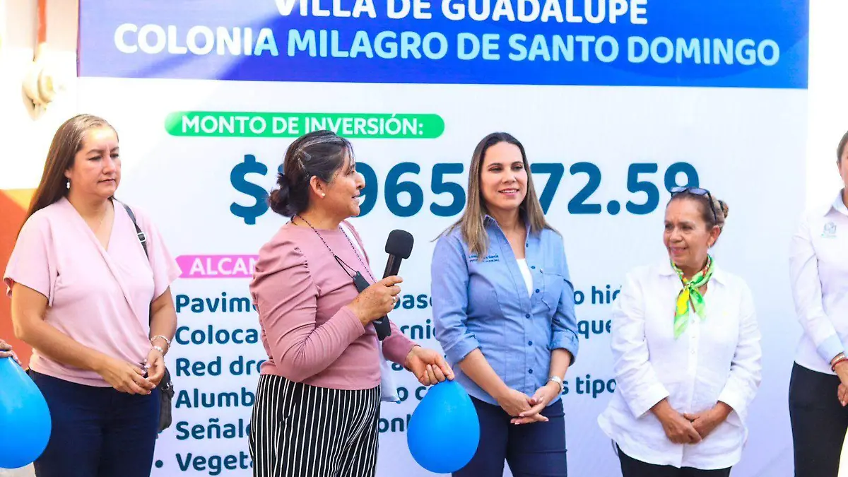 DISFRUTAN FAMILIAS DE CALLE PAVIMENTADA  (4)