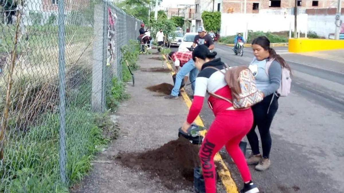 27e97b10-845a-4c8e-96ab-19cee953d949