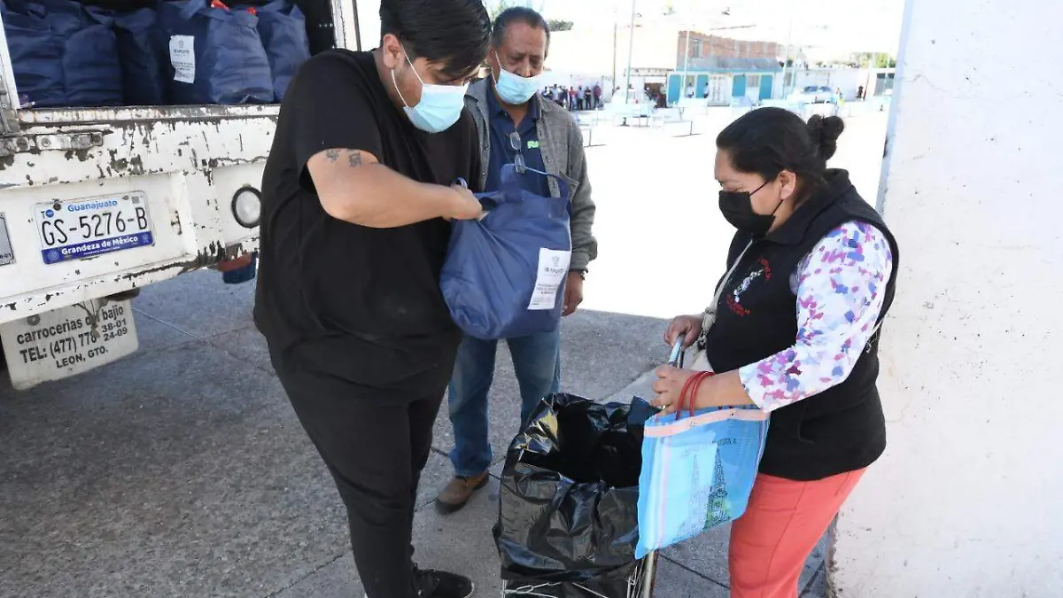 Entrega-de-Despensas-PIDA (5)