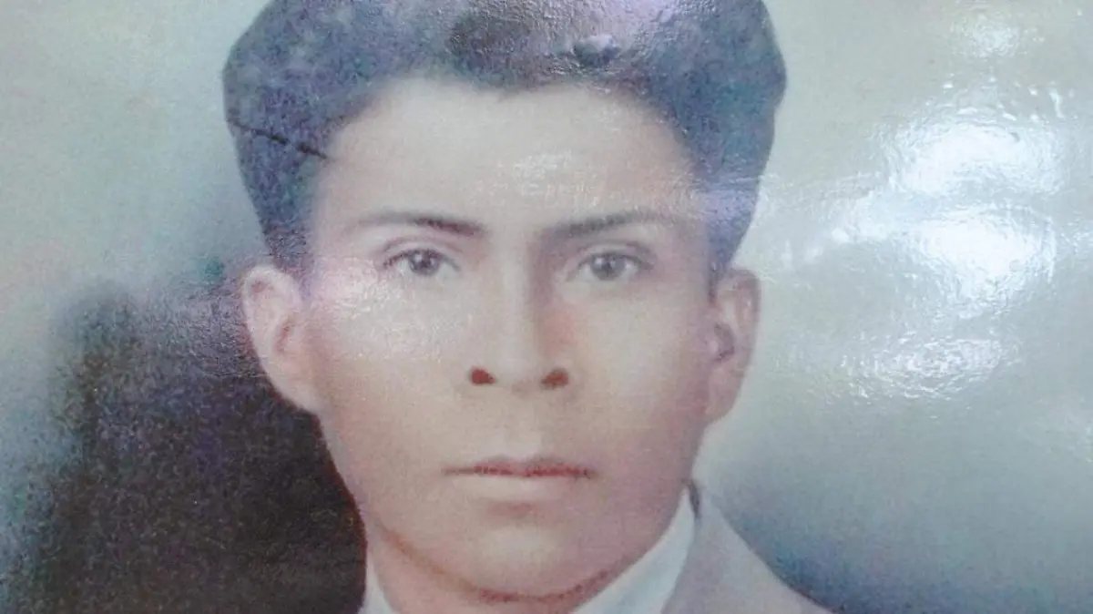 d77ff447-3e4c-4a33-a6e5-9f144e135933 (1)