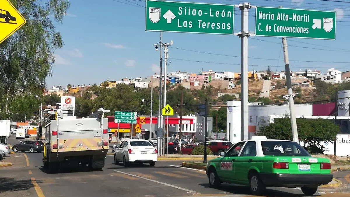 Abren-circulación-en-carretera-Silao-Marfil (1)