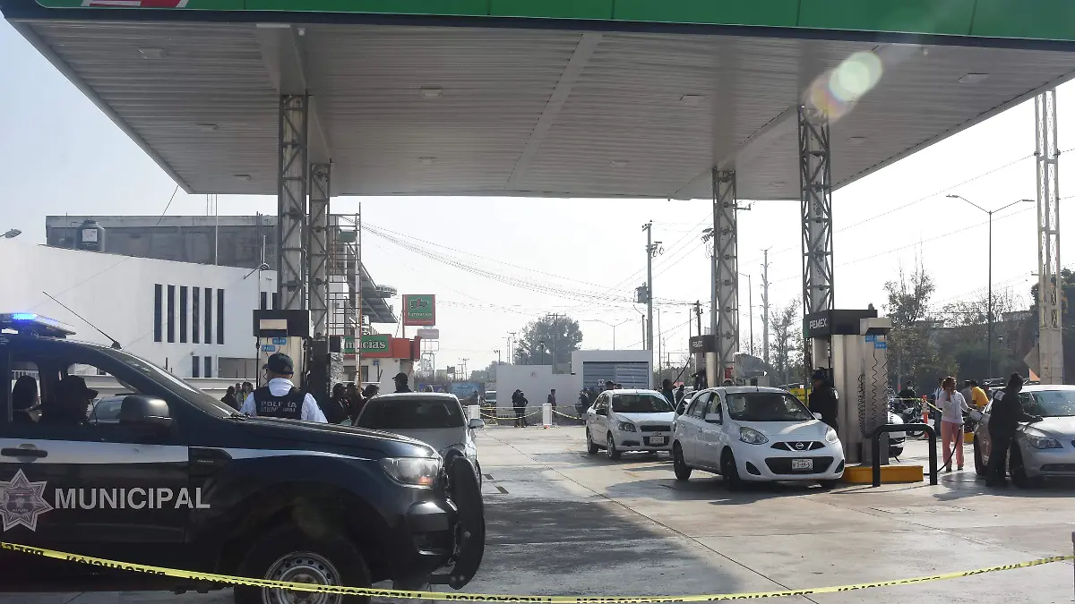 DESCONOCEN GASOLINEROS (2)