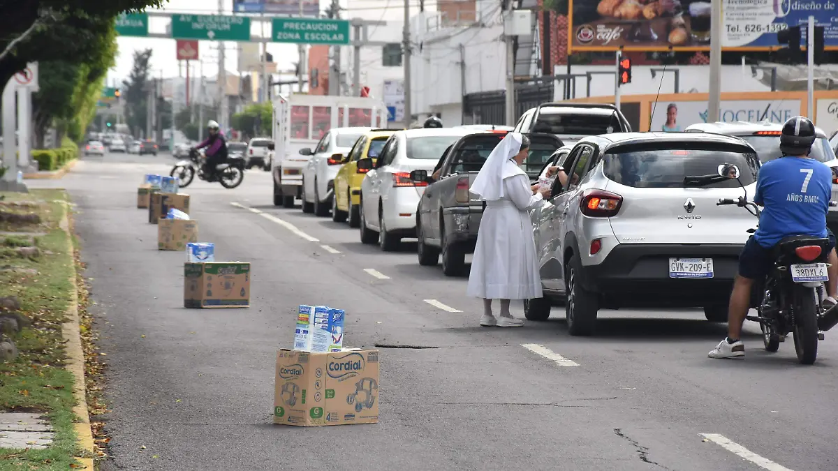 Donaciones-ancianos (2)