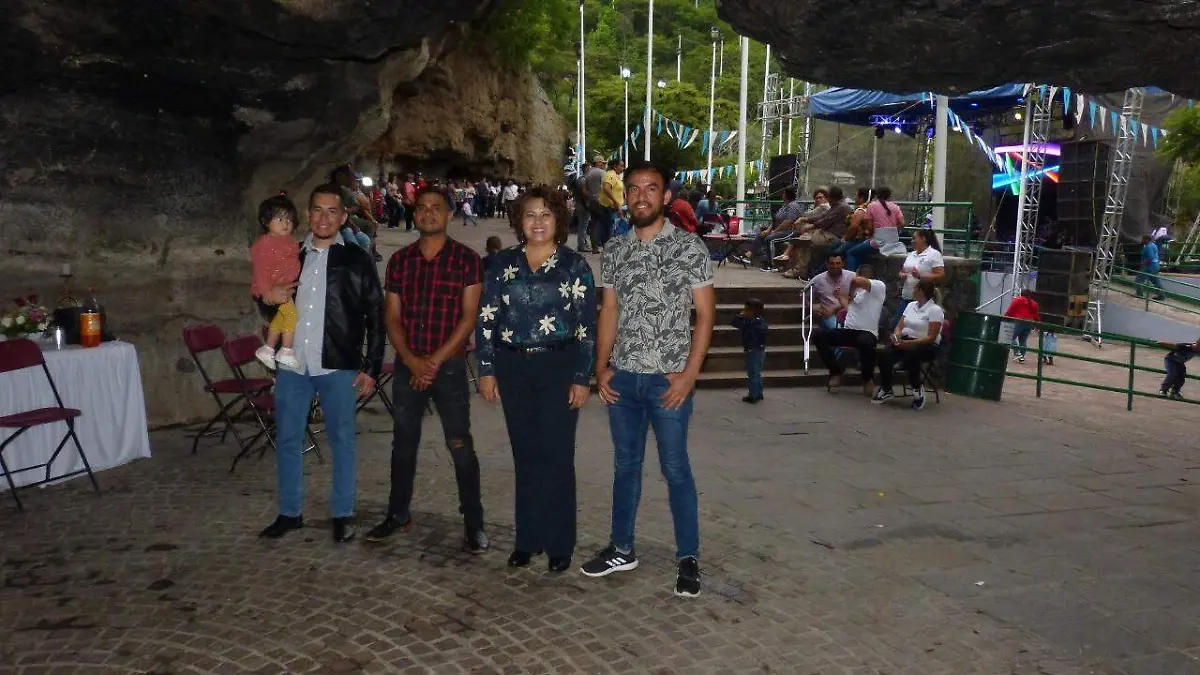 3edd8649-cdb2-4672-8e0c-8d5d6c801646