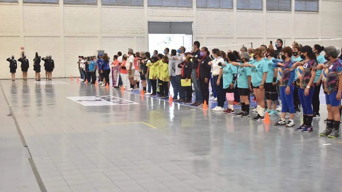 Los-honores-a-la-bandera-