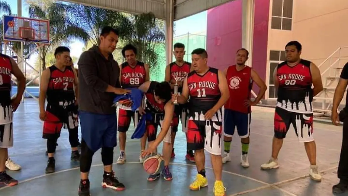 San-Roque-recibiendo