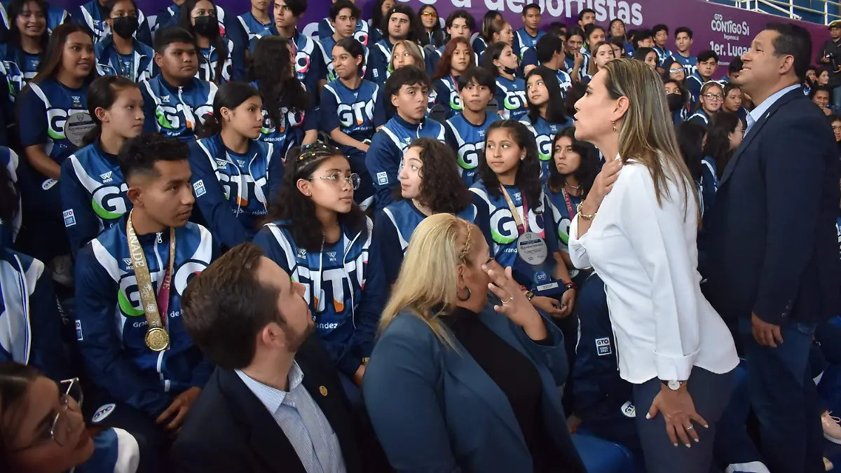 Diego-Sinhue-y-Lorena