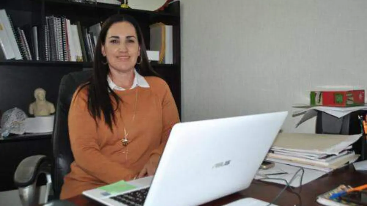 RAQUEL NEGRETE DAVALOS