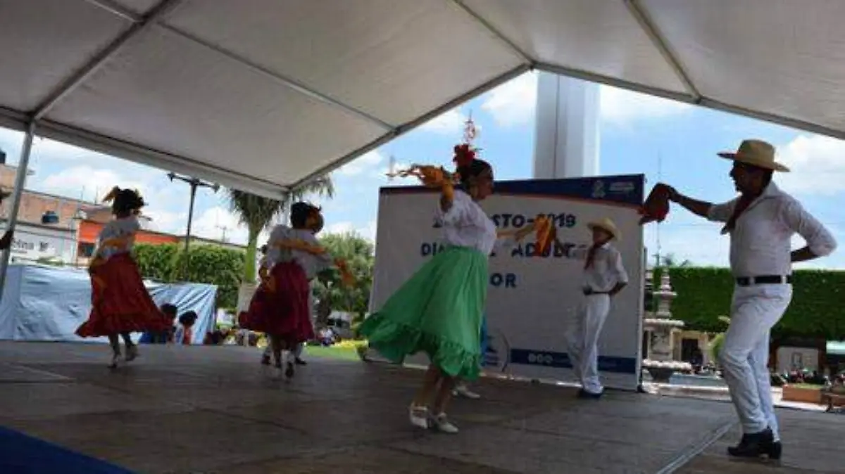 76aff1b4-f40b-4ffb-a6fe-9ff7f2bee89b